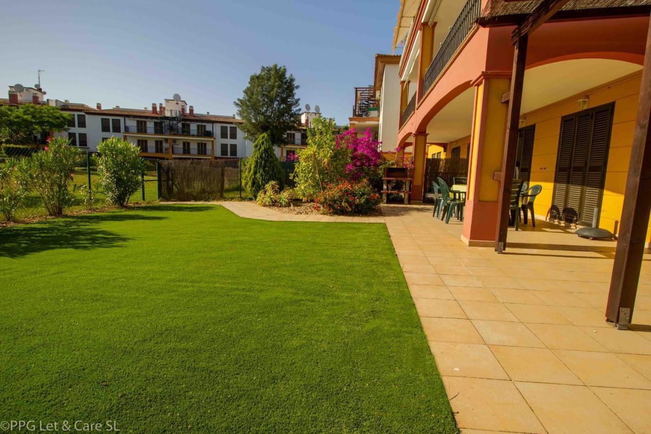 Modern Garden Apartment Ayamonte Bagian luar foto